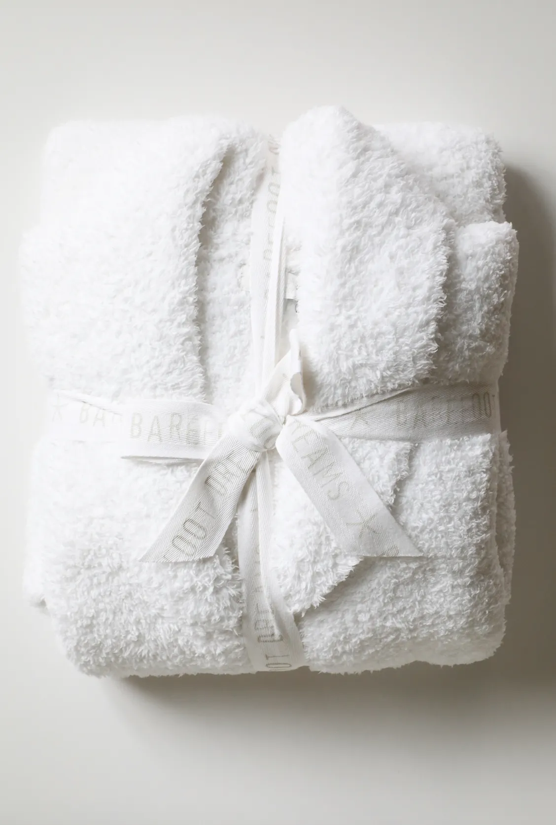 Barefoot Dreams - Cozychic Adult Robe in White