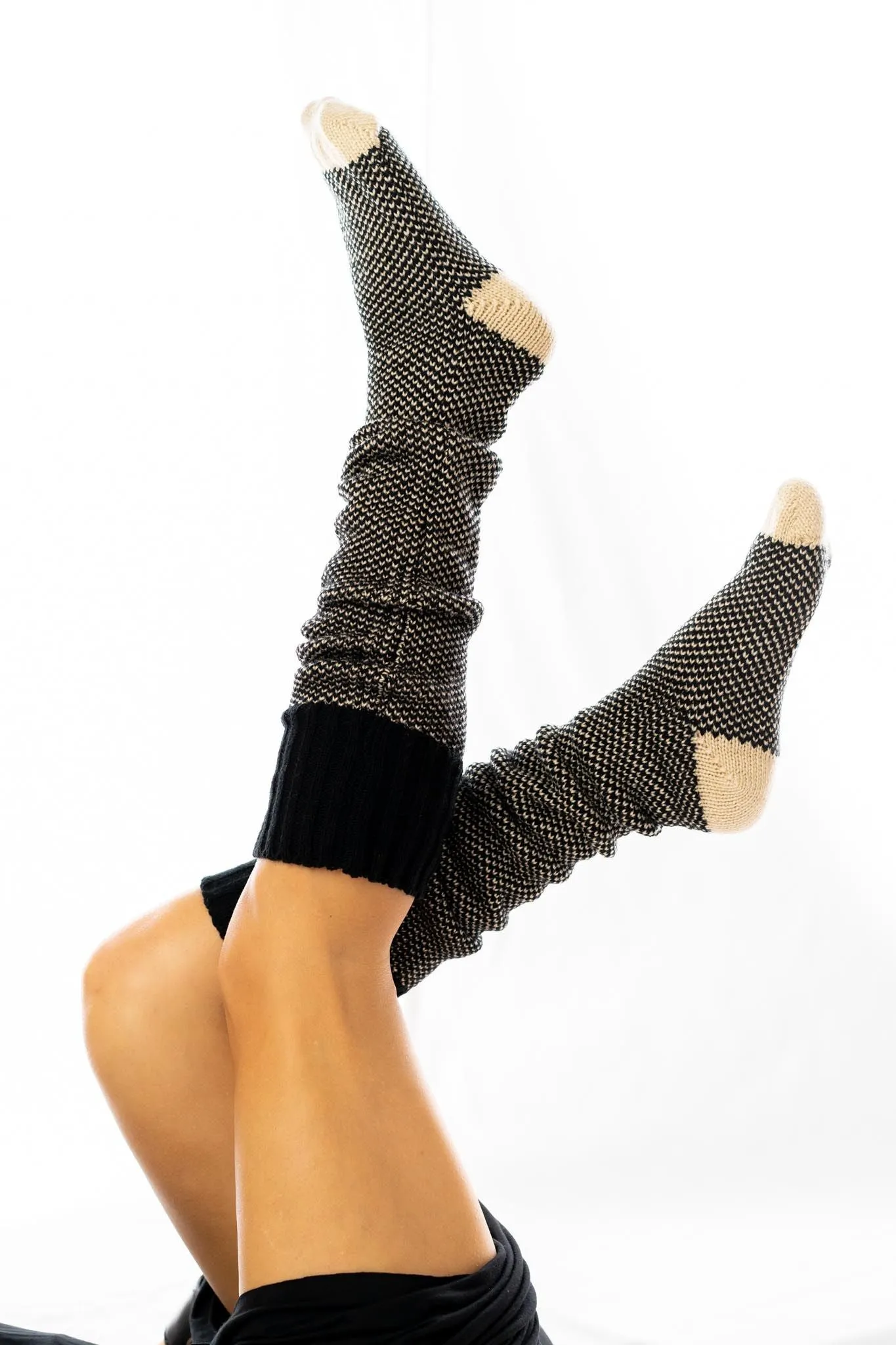 Cozy Cabin Lounge Socks - Black