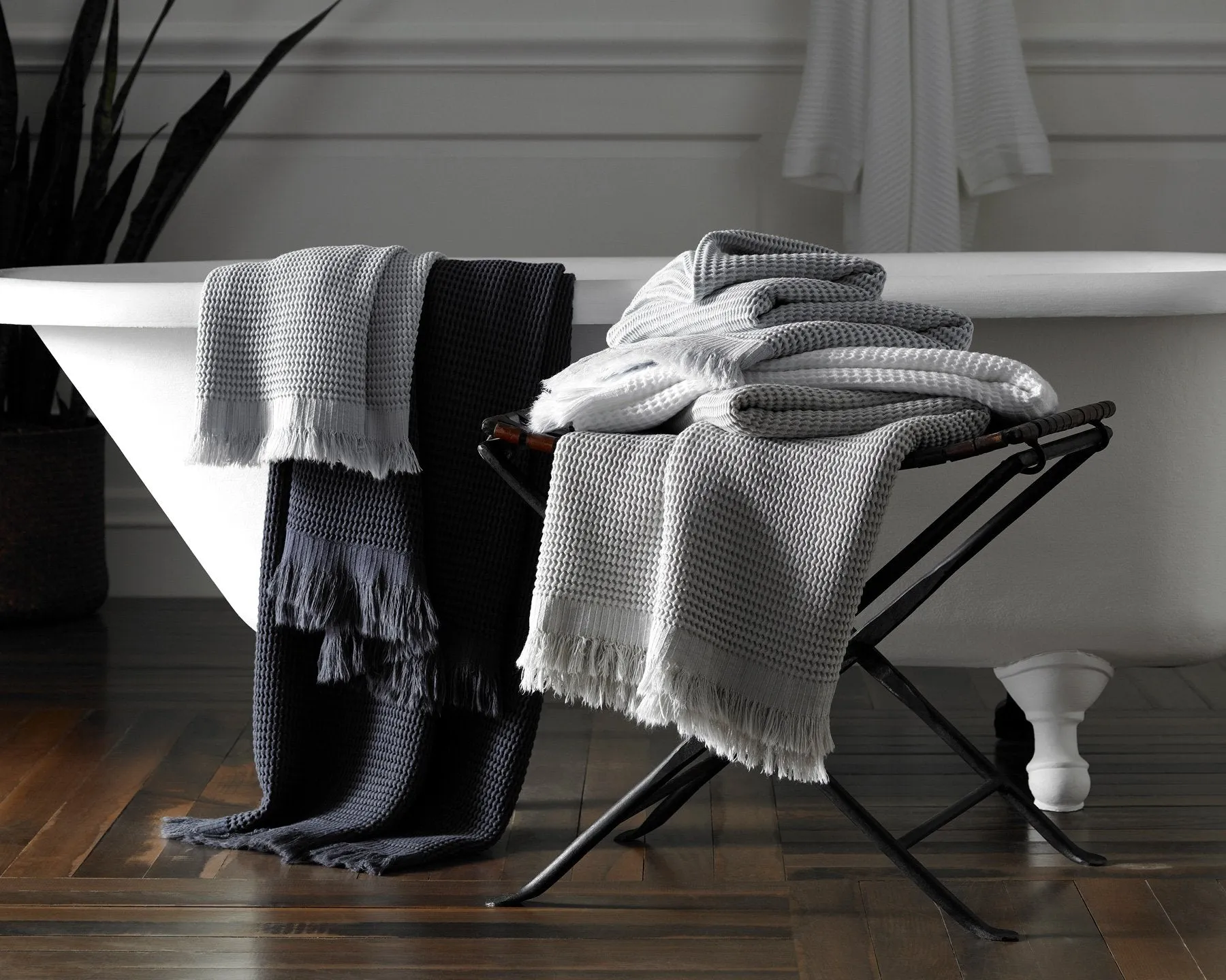 Kiran | Bath Towel