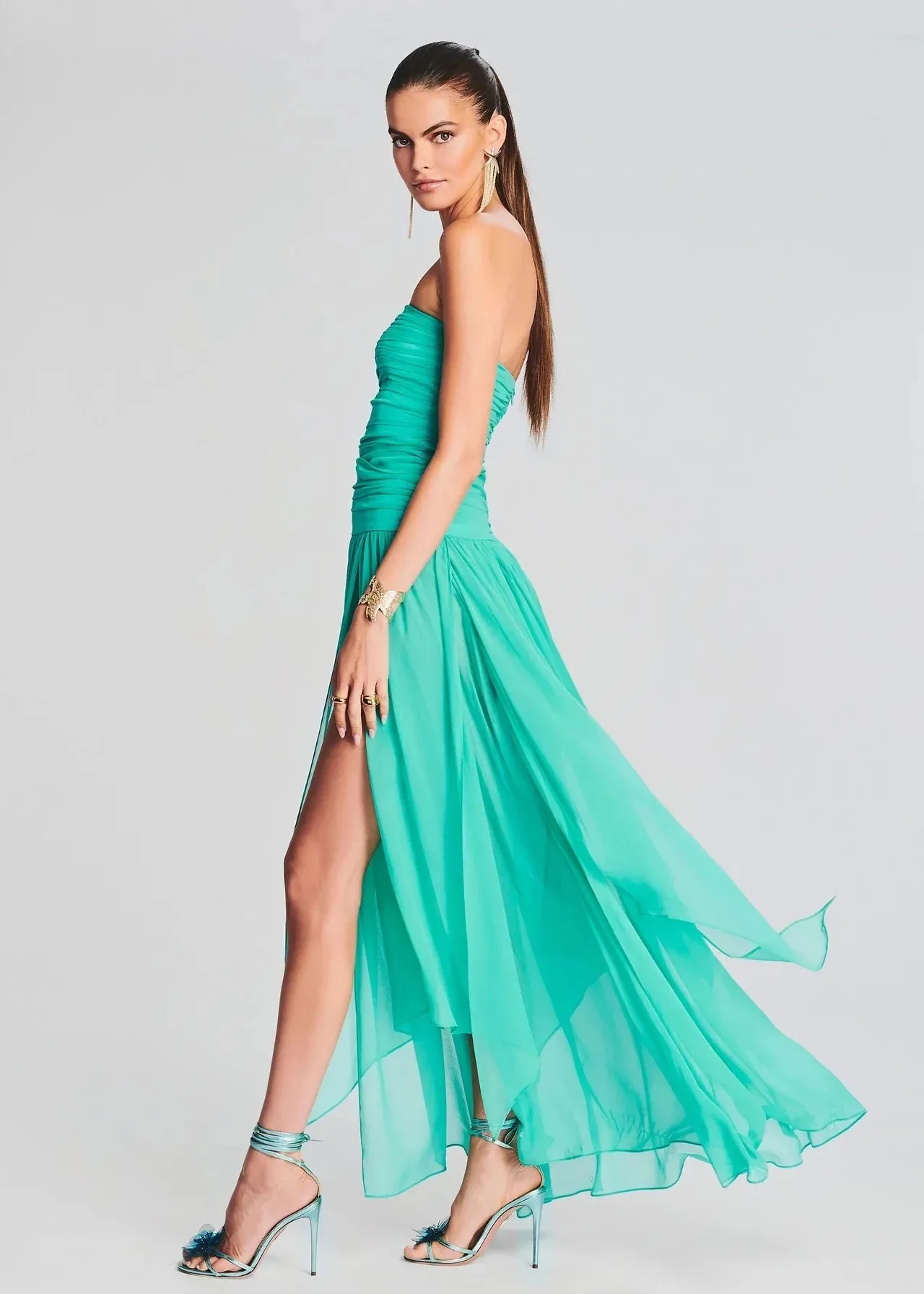 Trend4us Chic Strapless High-Slit Evening Gown