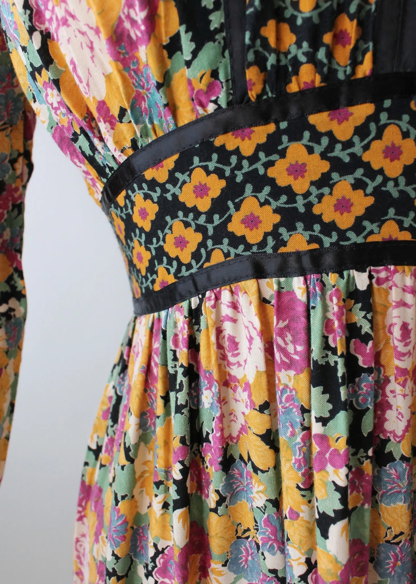 Vintage 1970s Mixed Florals Peasant Dress