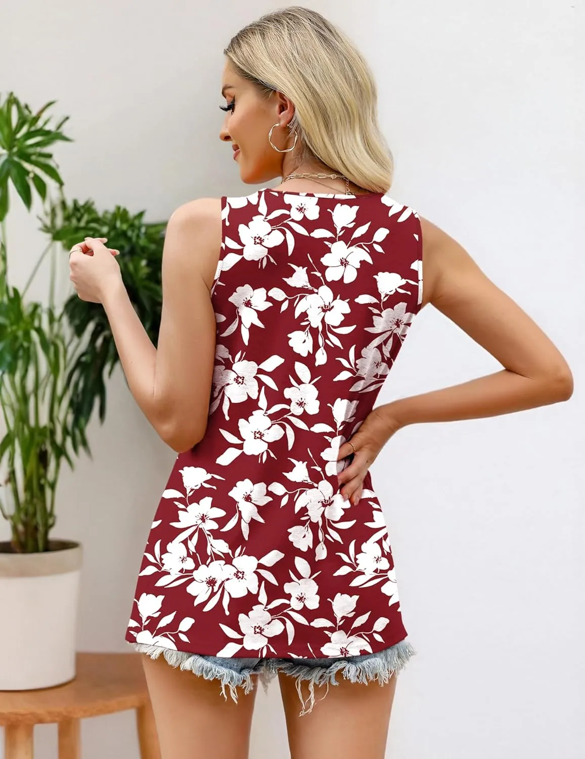 Zeagoo Women's Tank Tops Pleated Floral Flowy Boho Tunic Shirts